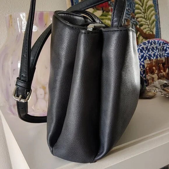NINE WEST Purse Faux Black Leather Tri Compartment Compact Crossbody Bag - Picture 3 of 14